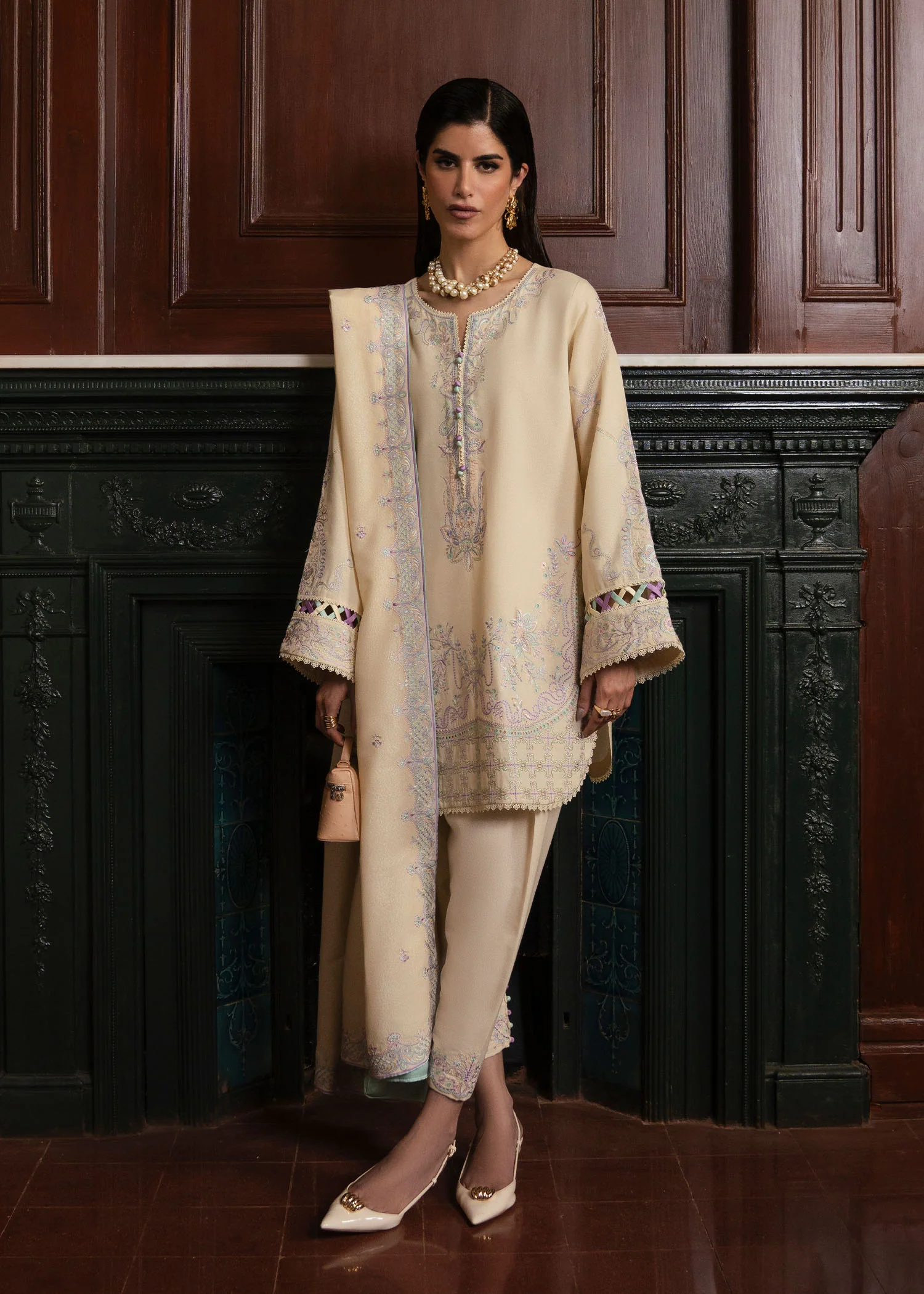 ShahGul - Stitched - Image 6