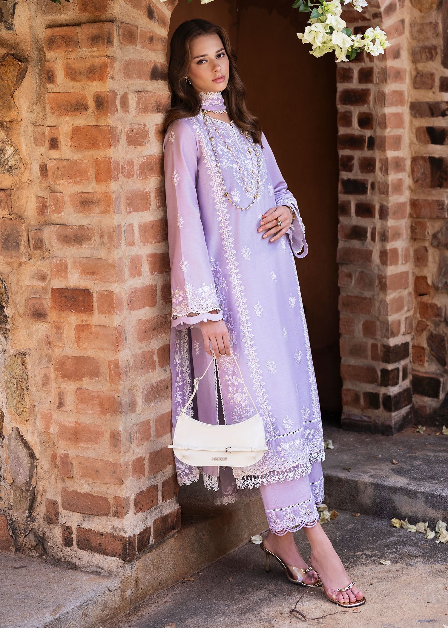 Zoe - Image 6